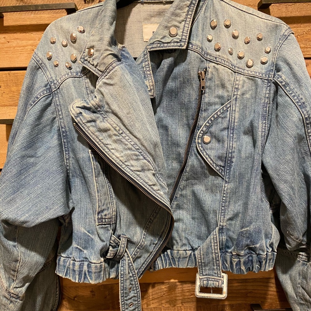 Jean jacket with silver studs